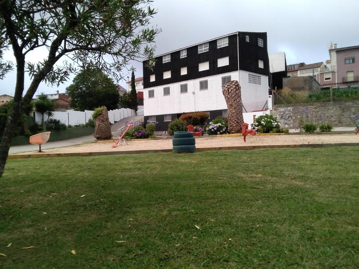 Apartamentos Blanco Y Negro 아 과르다 외부 사진