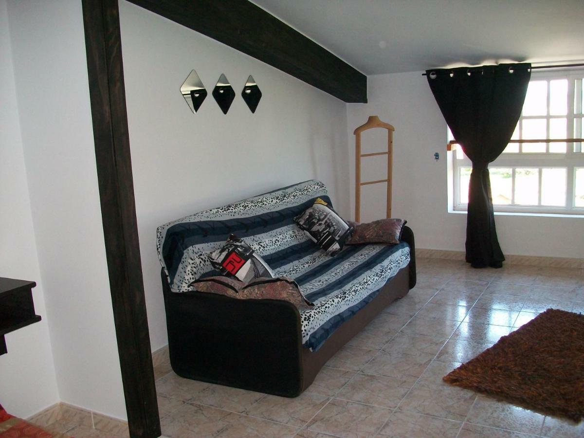 Apartamentos Blanco Y Negro 아 과르다 외부 사진